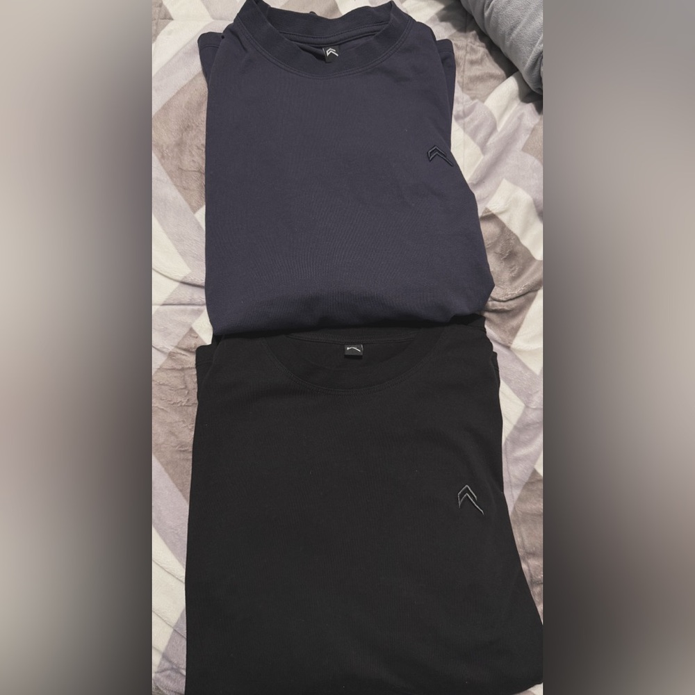 Oner Active Women's Black and Navy Long Sleeve Tees